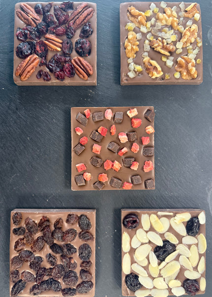 The Fruit & Nut Lovers Mini Bloc Collection (5x96g)