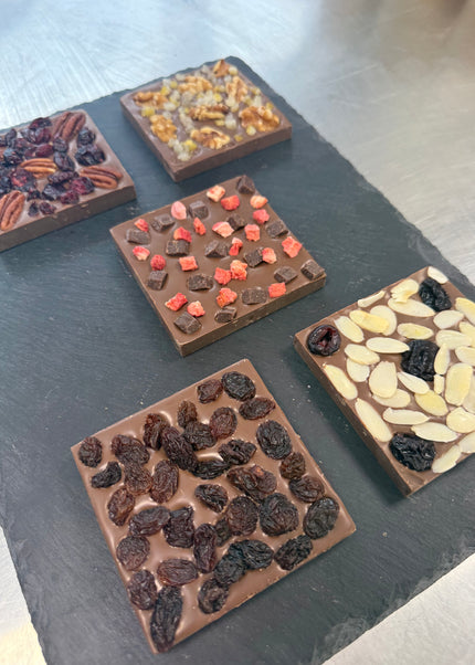 The Fruit & Nut Lovers Mini Bloc Collection (5x96g)