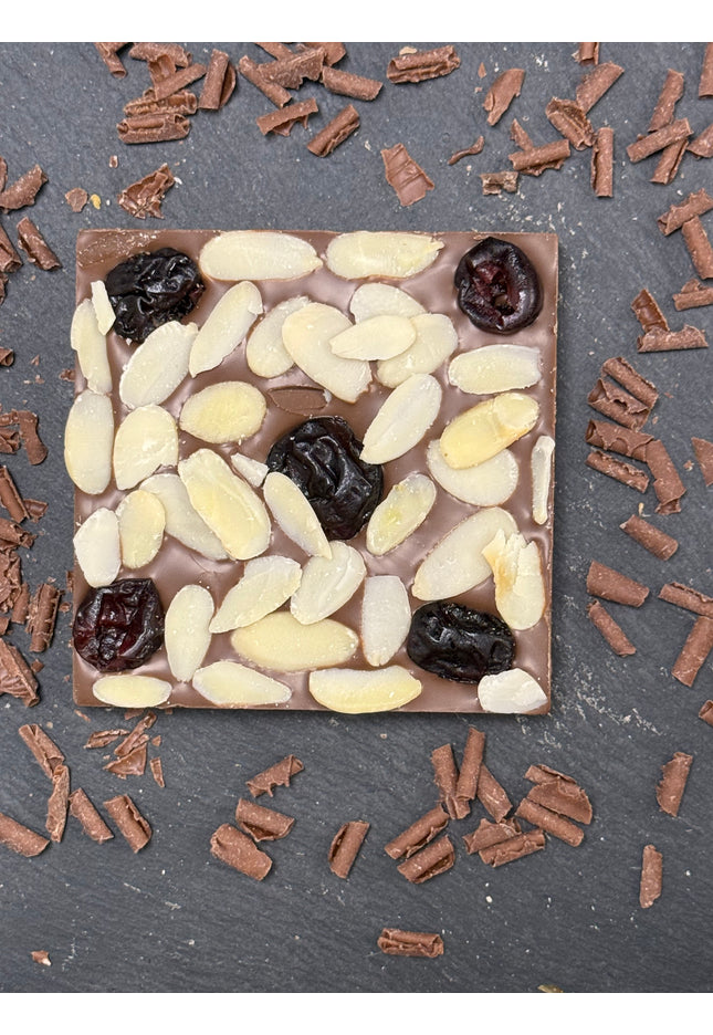 Chilean Cherry & Almond Mini Bloc (96g)