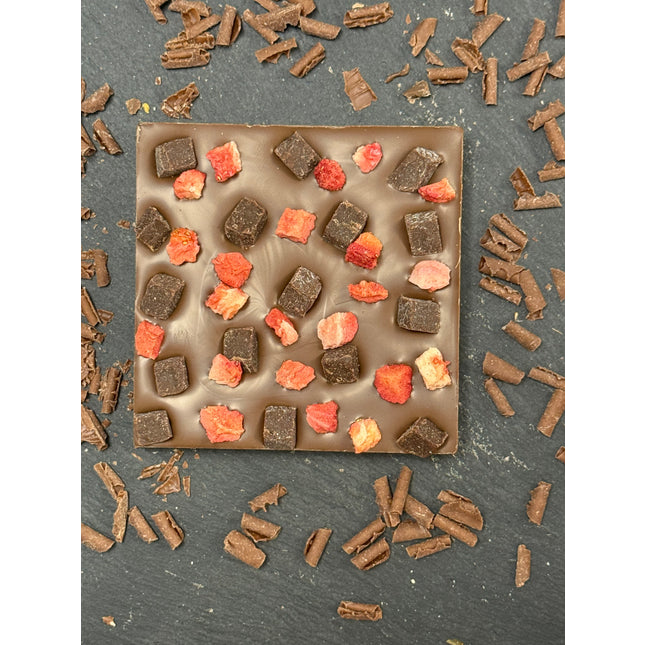 Strawberry Fudge Brownie Mini Bloc (96g)