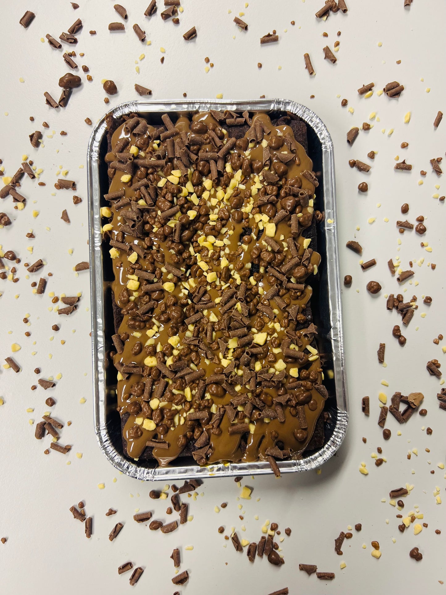 Choc & Honeycomb Brownie Bake - 400g ℮